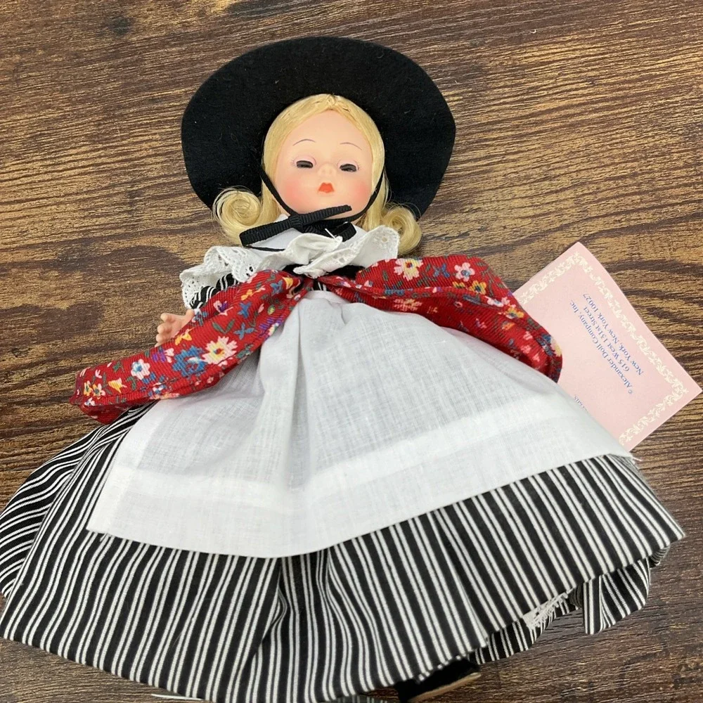 Madame Alexander Mother Goose 427 Doll In Original Box With‎ Tag & Stand